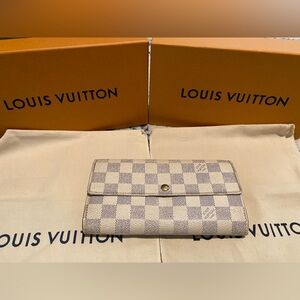 Louis Vuitton Wallet - Paige Wallet